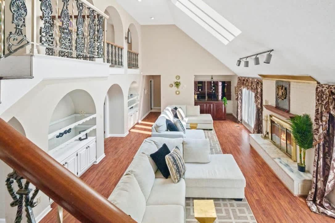 Gated Mansion - Basketball Court Movie Theater Views Big Stone Gap Exterior foto