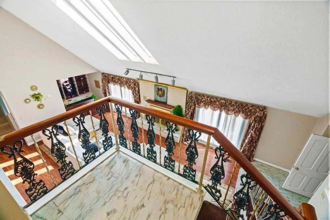 Gated Mansion - Basketball Court Movie Theater Views Big Stone Gap Exterior foto