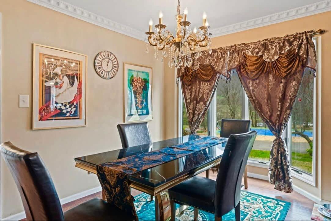 Gated Mansion - Basketball Court Movie Theater Views Big Stone Gap Exterior foto
